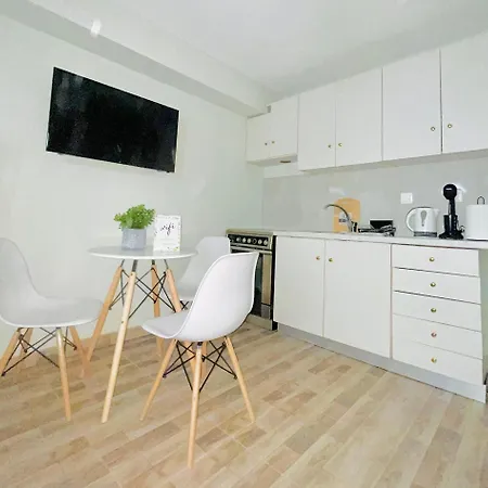 Thess Nest Apartamento *